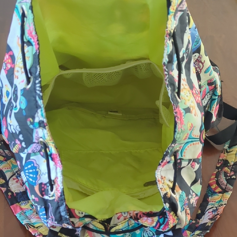 Lesportsac Vibrant Backpack with Black Accents - Picture 8 of 9